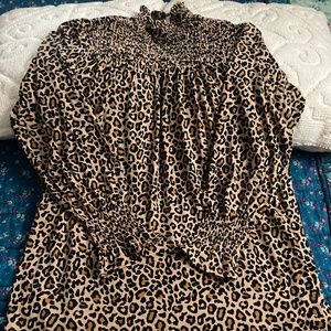 Good Heart leopard top